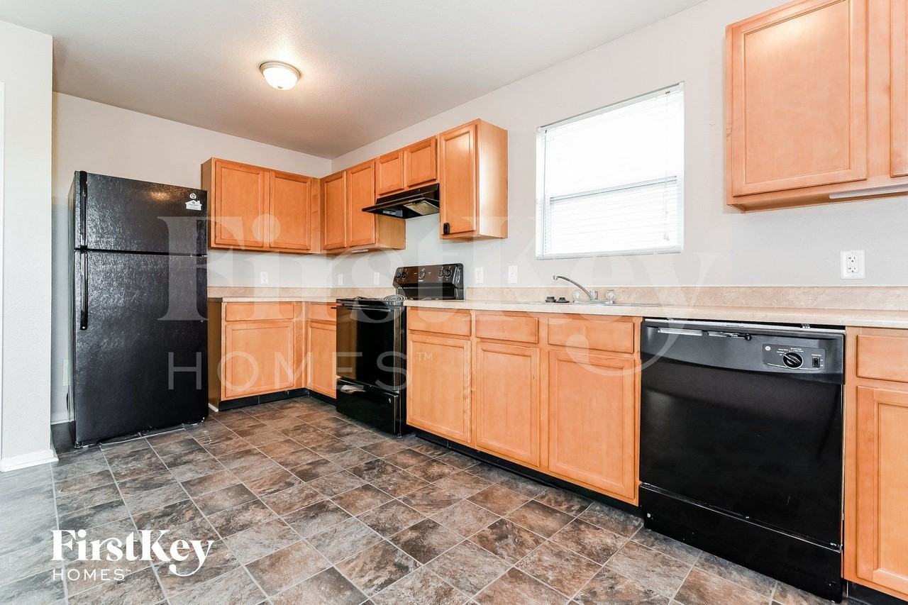 8624 Hosta Way - Photo 7 of 15