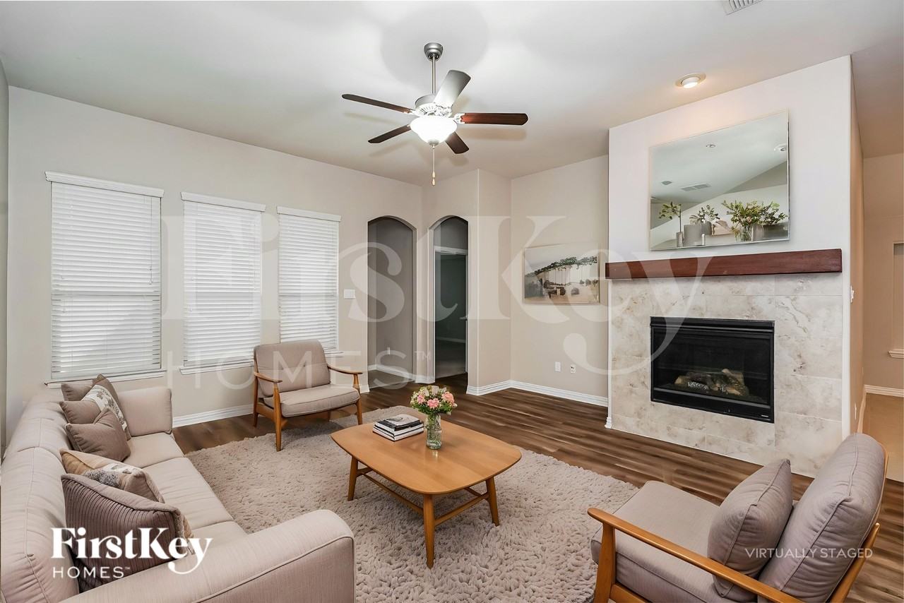 805 Joaquin Way - Photo 3 of 19