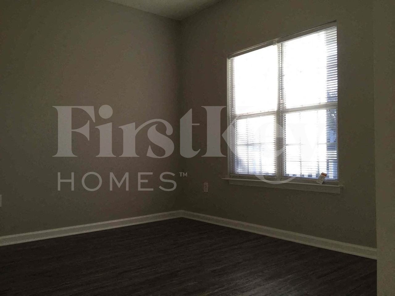 5818 Andrew Ward Ave - Photo 4 of 27