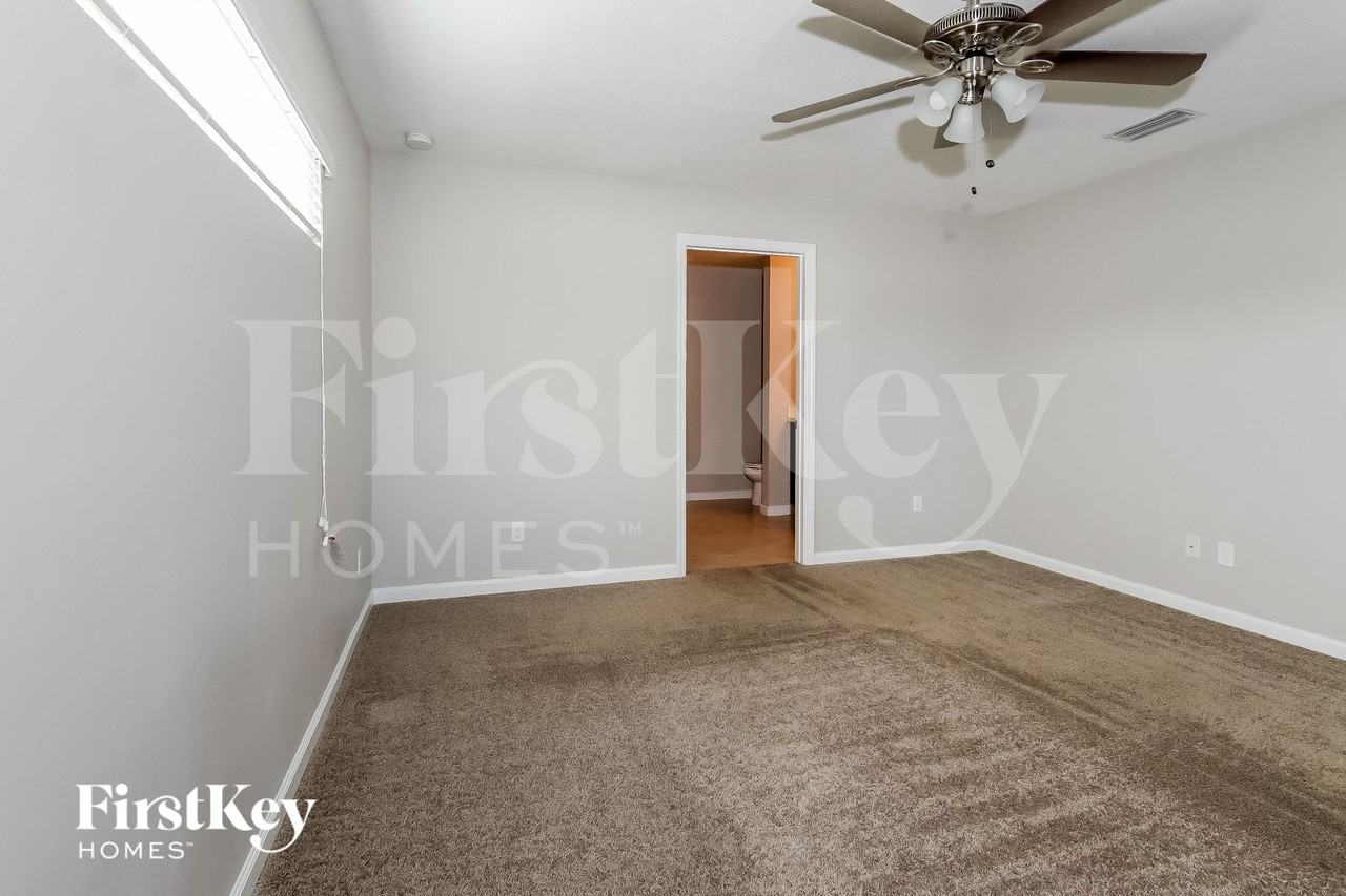 3959 Sw Halcomb St - Photo 7 of 15