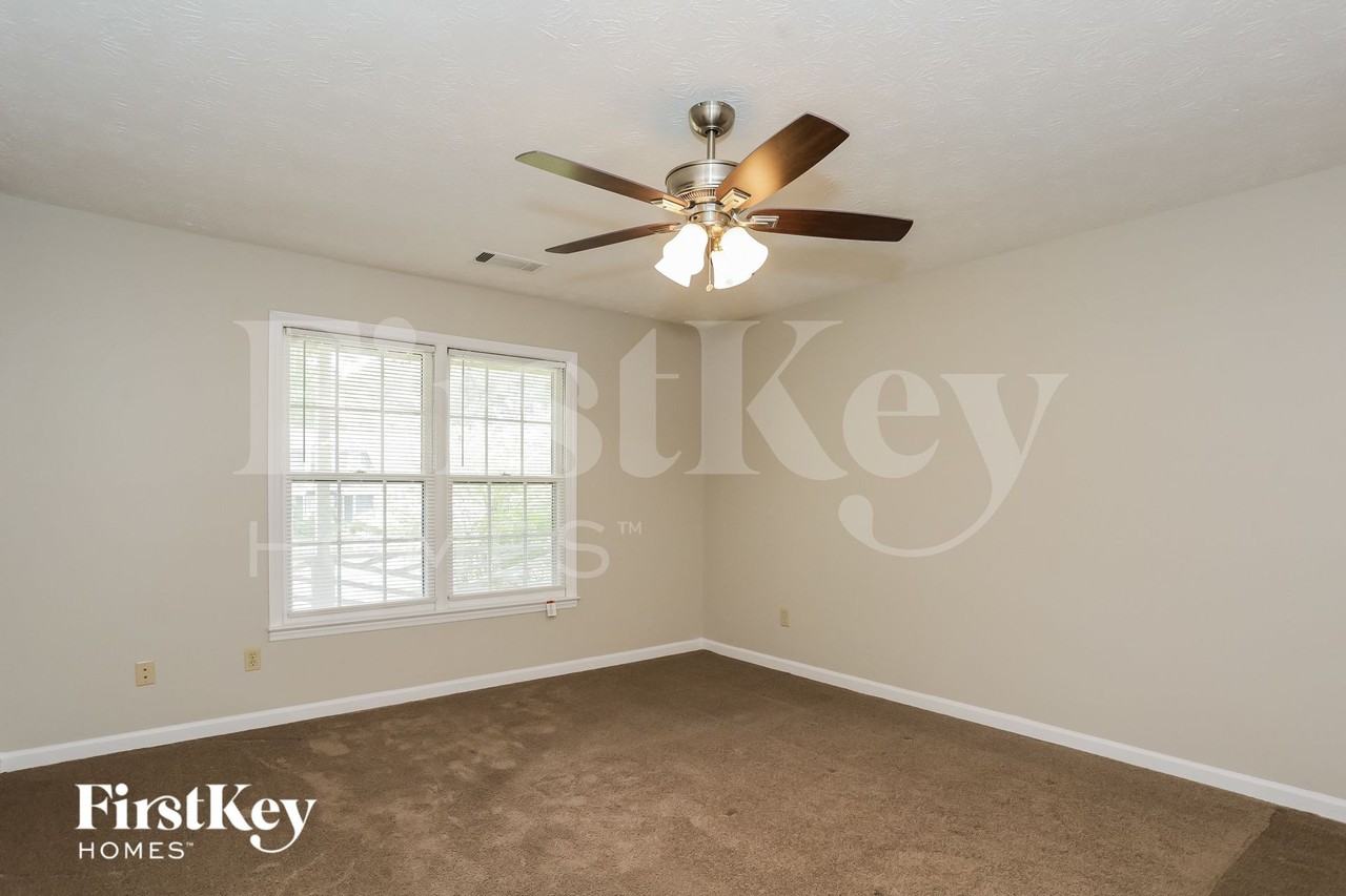 3900 Hadley Farm Dr - Photo 7 of 15