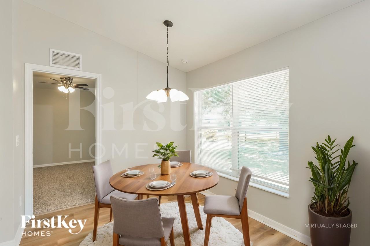 2824 Nw 23rd Ave - Photo 7 of 20