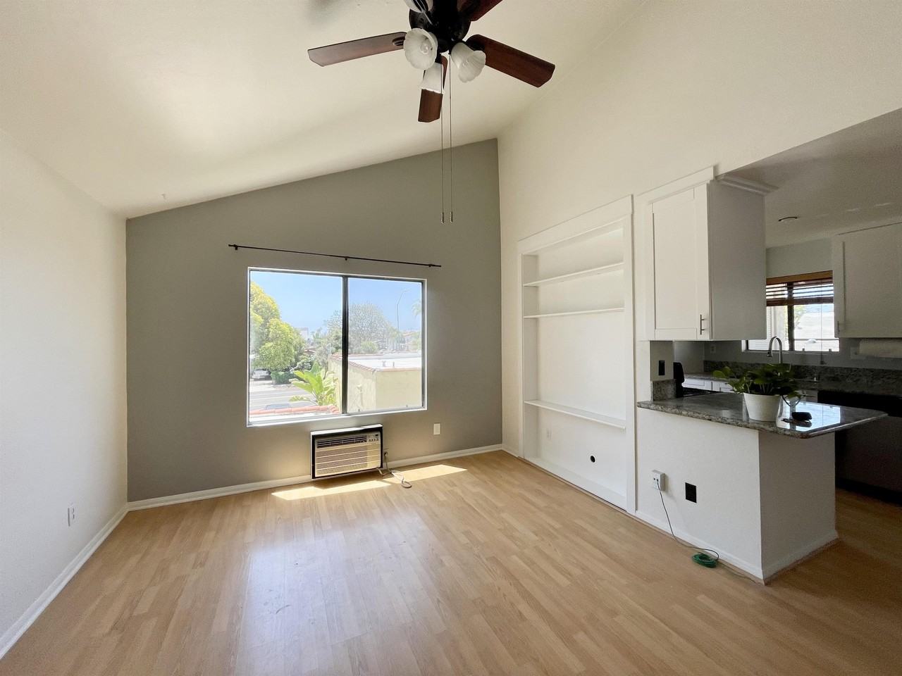 4415 38th St #1 - Photo 3 of 17
