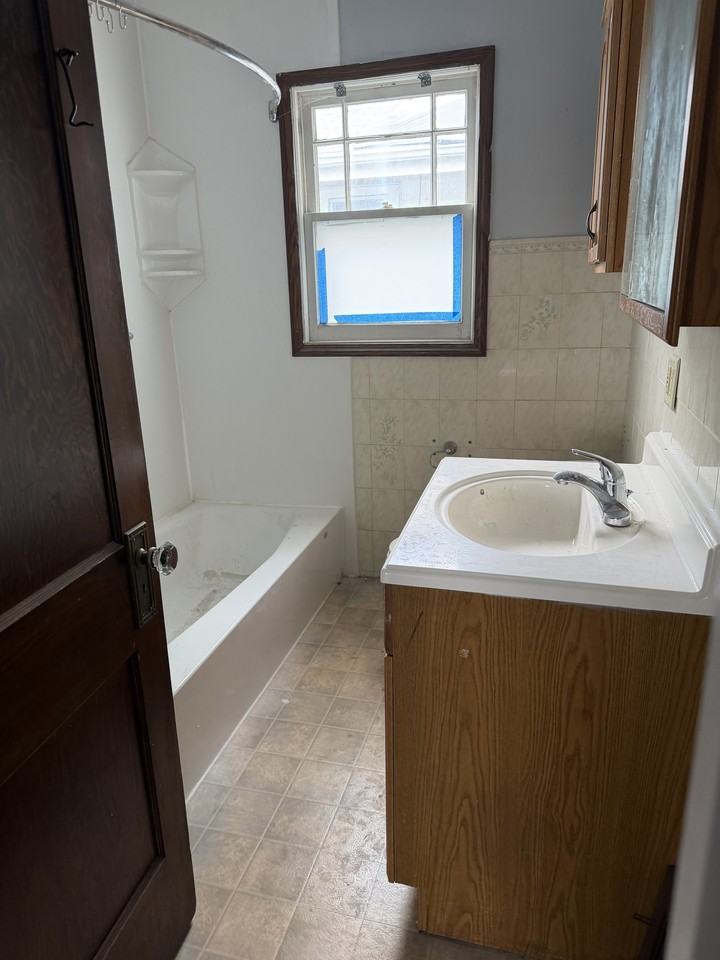 2328 S 10th St #1 - Photo 7 of 9