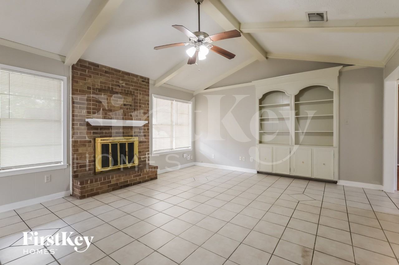 222 Magic Oaks Dr - Photo 6 of 19