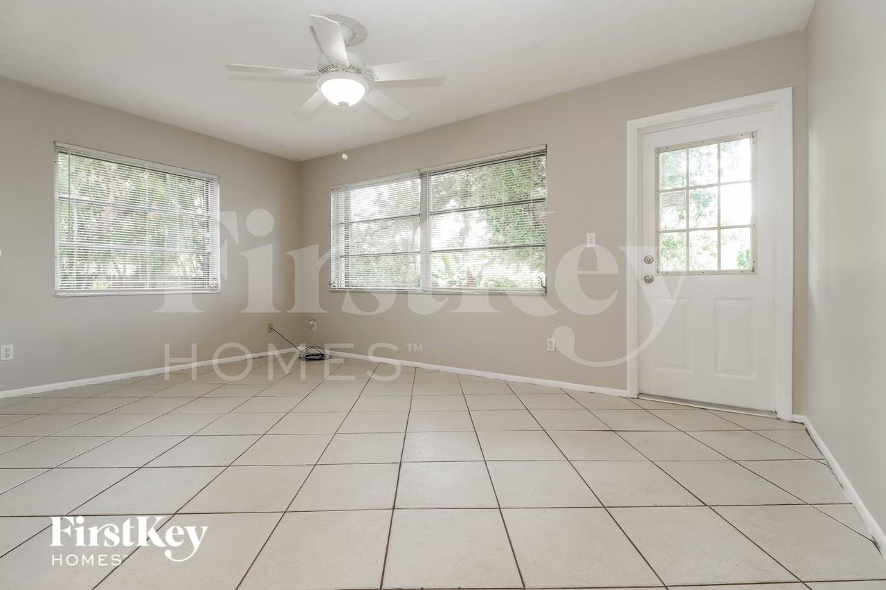 2161 Tropic Ave - Photo 3 of 16