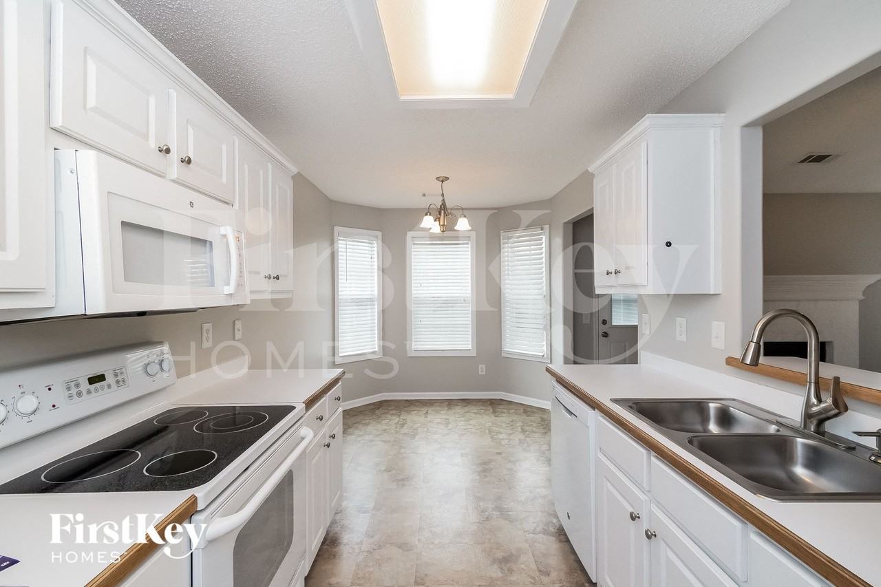 204 Stream Side Ct - Photo 7 of 15