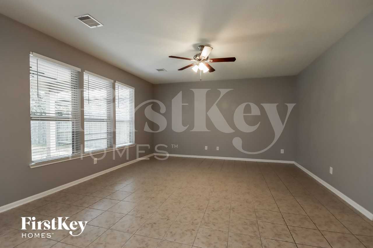 2023 Elkington Cir - Photo 3 of 15