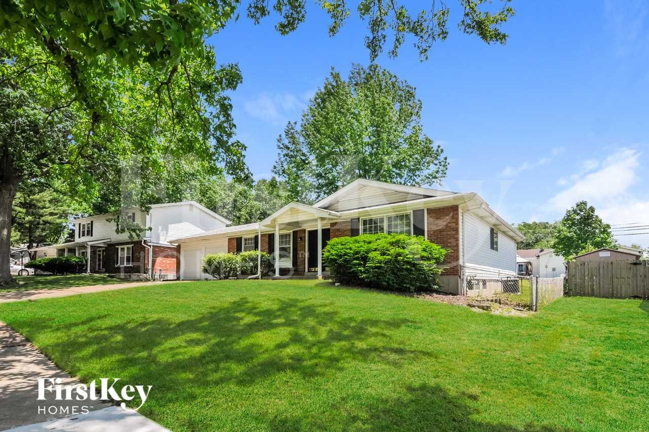 11922 Branridge Rd - Photo 3 of 16