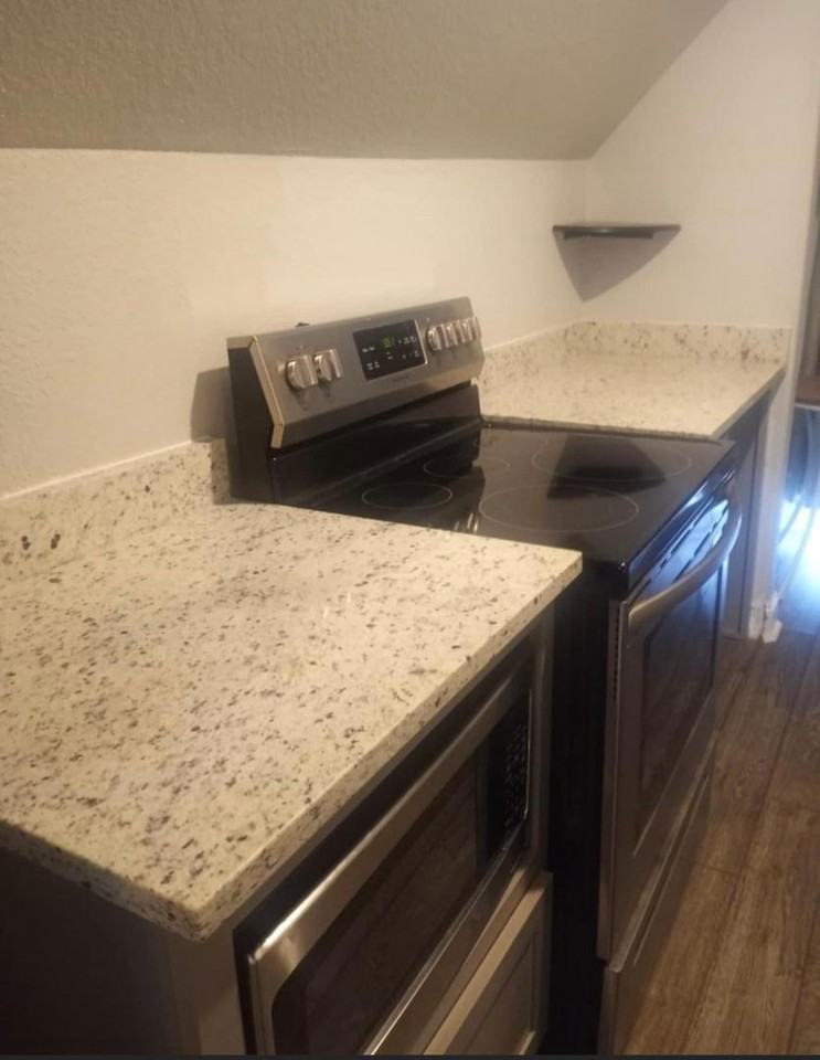 405 Thomas Chase Ct #LOFT - Photo 6 of 11