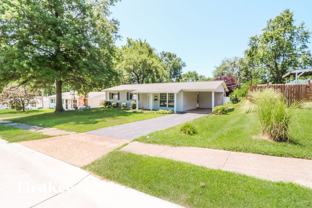 11091 Saxonhall Dr - Photo 1 of 1