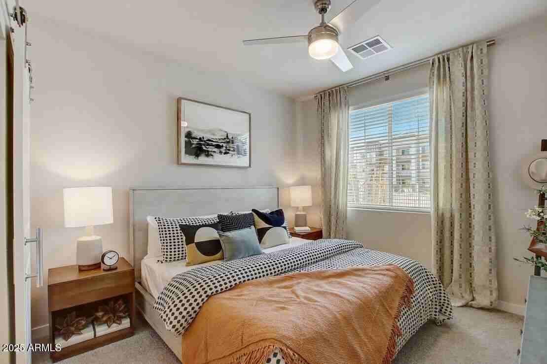 28201 N Black Canyon Hwy #1 - Photo 4 of 17