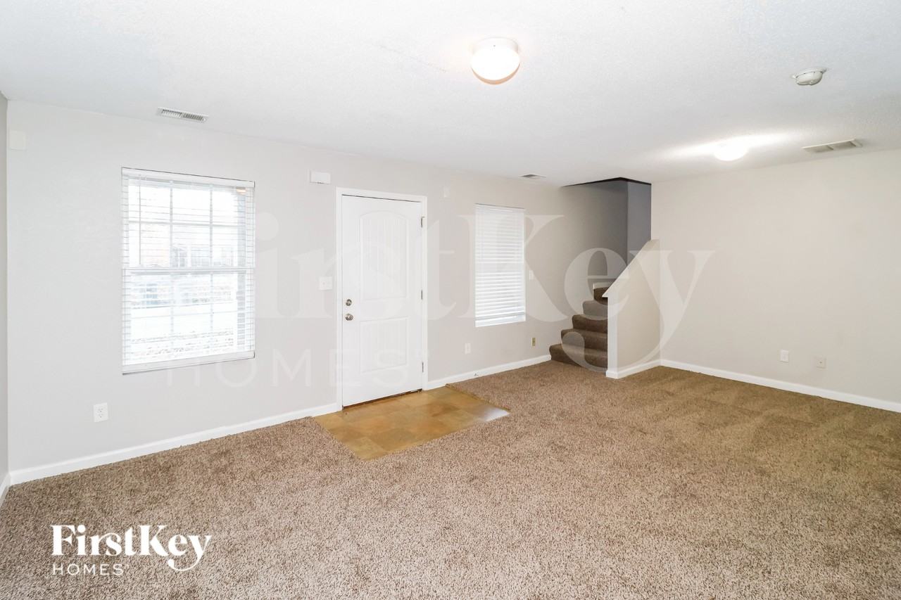 10225 Cottage Farms Dr - Photo 3 of 15