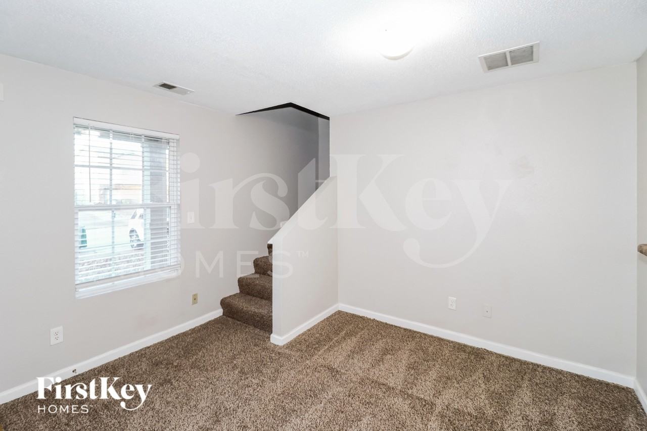 10225 Cottage Farms Dr - Photo 6 of 15