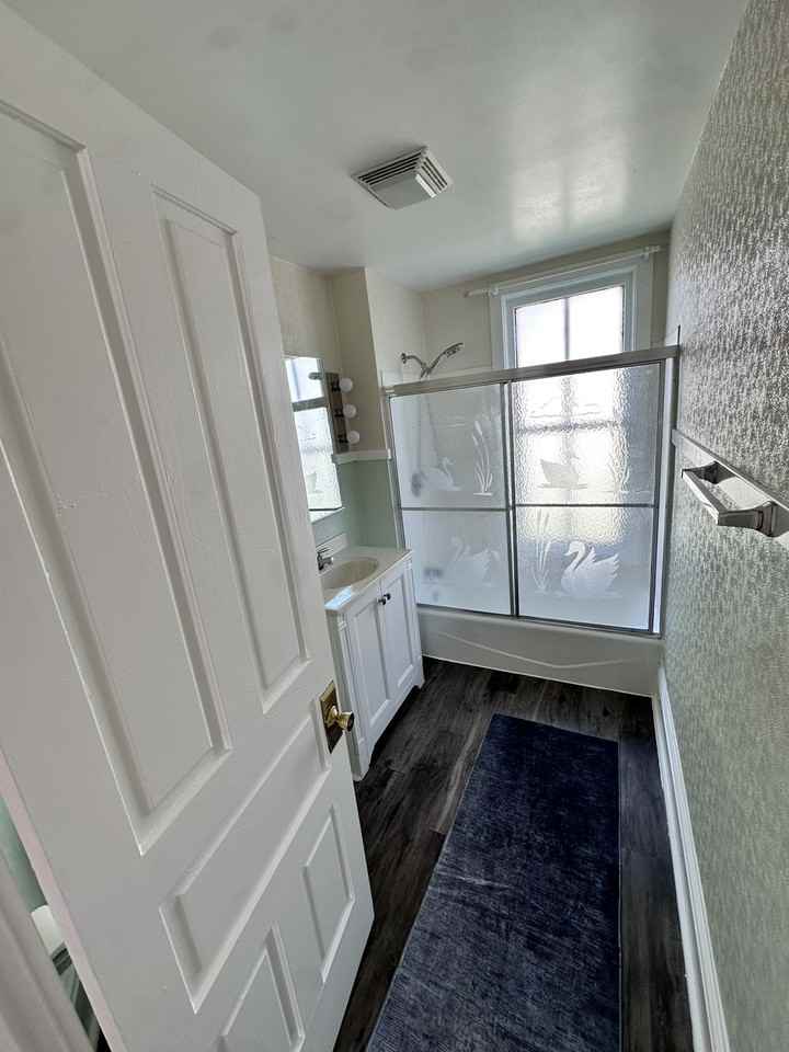 2008 North Wisconsin Street - Photo 5 of 13
