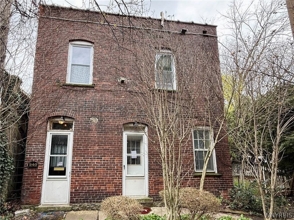 240 Bryant St