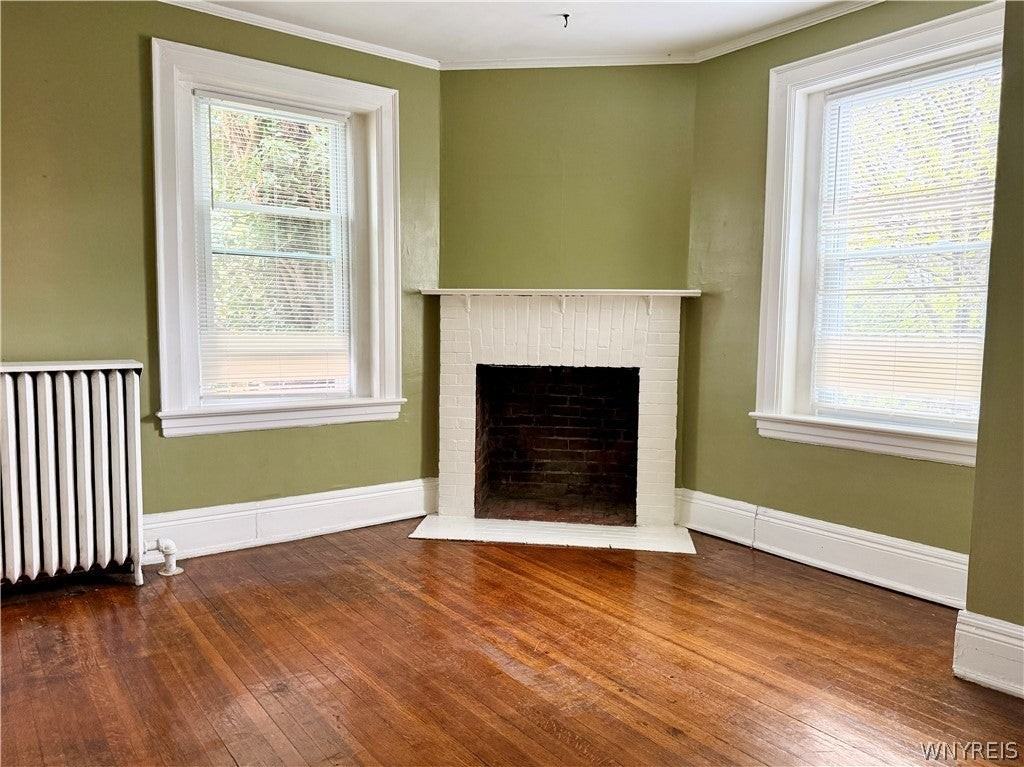 240 Bryant St - Photo 4 of 8