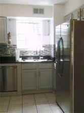 5516 S Robertson St - Photo 5 of 18