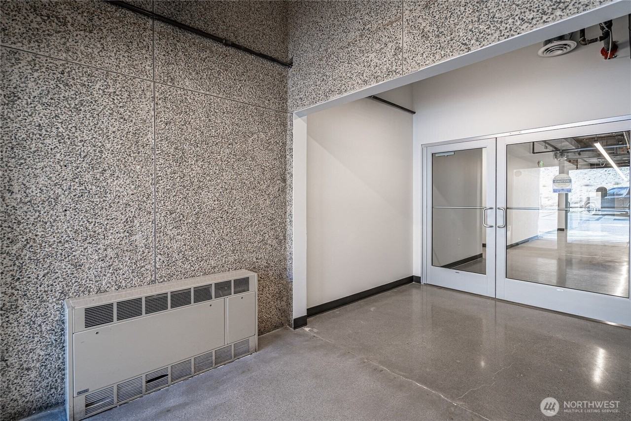 503 E Highland Ave - Photo 2 of 11