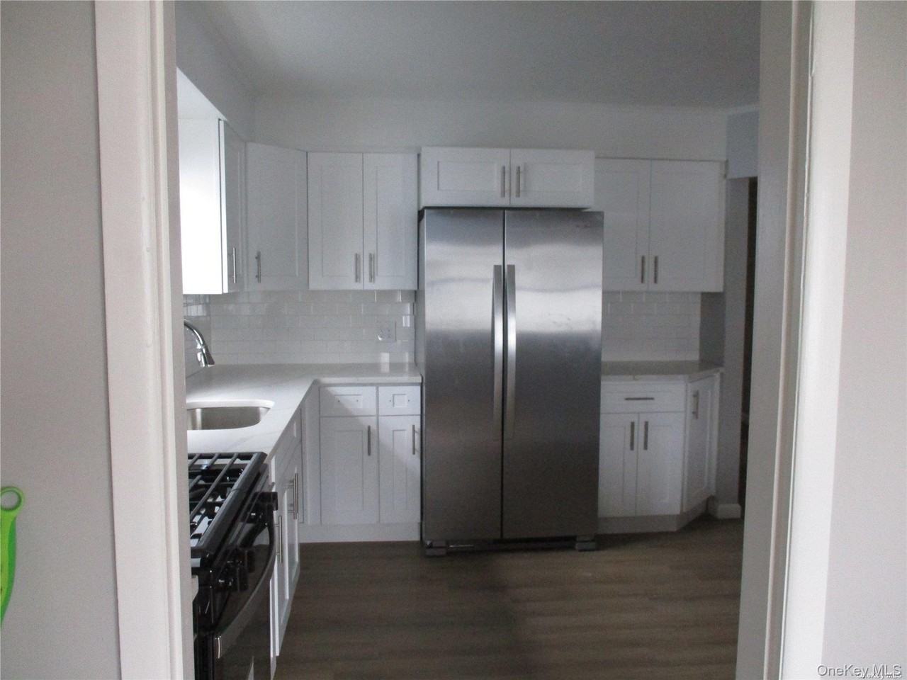 107 Mitchell Ave - Photo 4 of 15