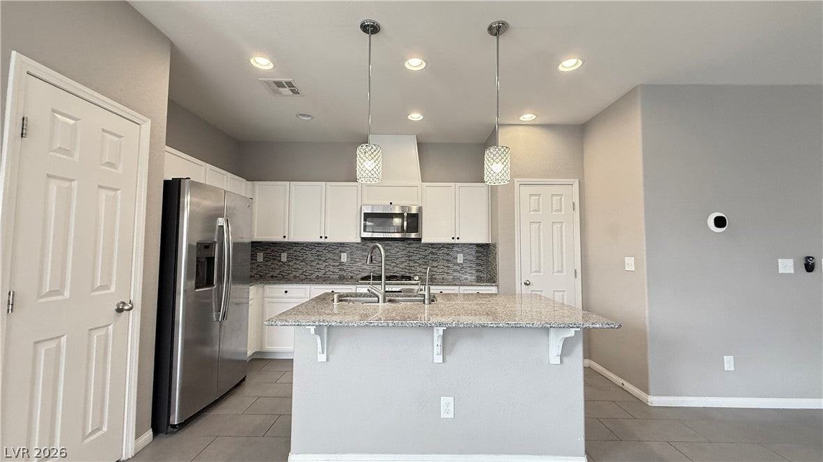 6489 Malibu Lagoon Ct - Photo 3 of 21