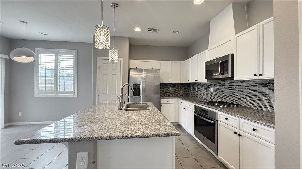 6489 Malibu Lagoon Ct - Photo 4 of 21