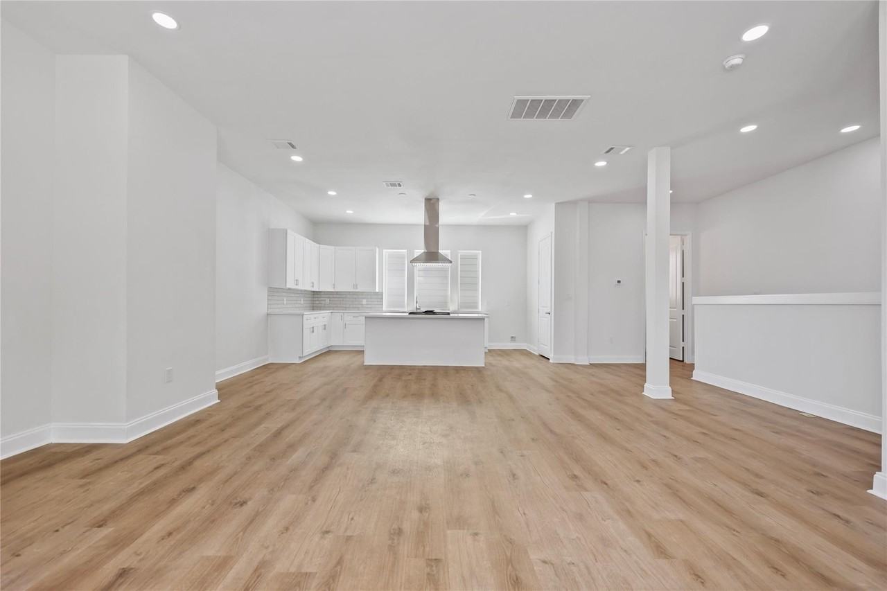 3526 Luca St - Photo 6 of 18