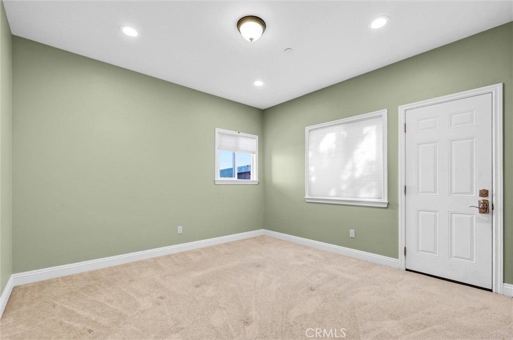 810 Mooney Dr - Photo 6 of 18
