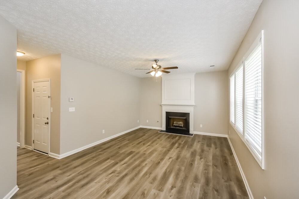 7050 Silver Bend Overlook - Photo 4 of 17