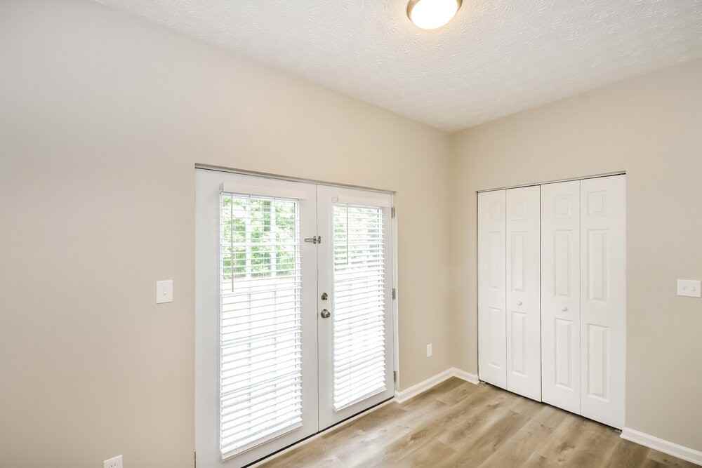 7050 Silver Bend Overlook - Photo 6 of 17
