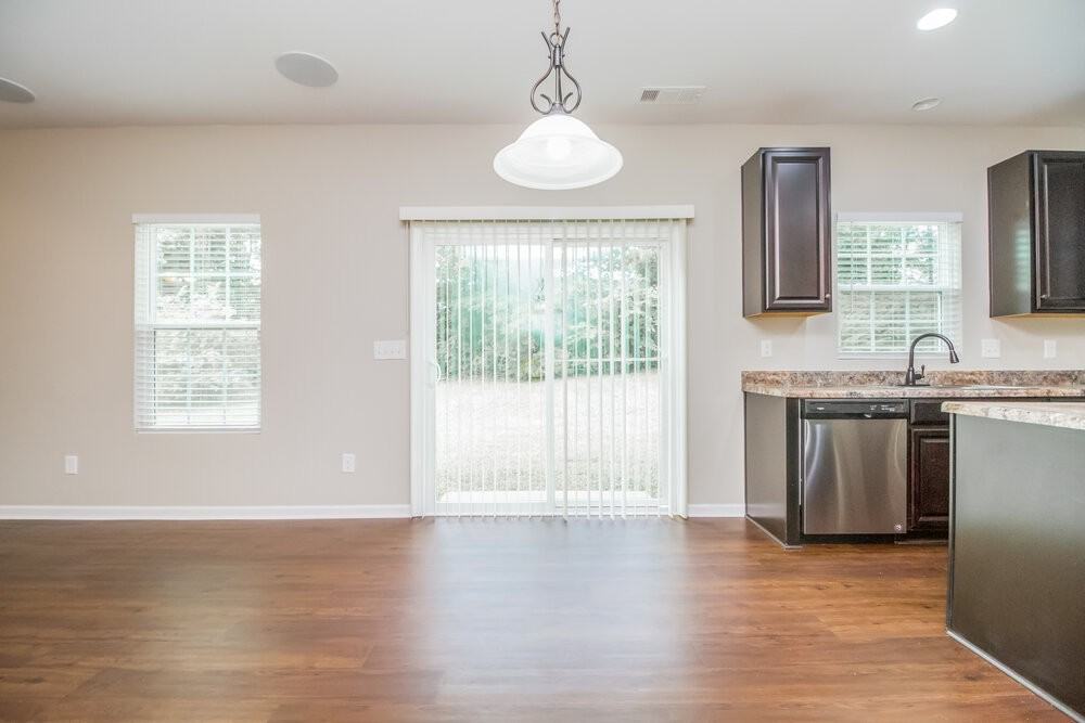 4004 Alicia Ln - Photo 6 of 22
