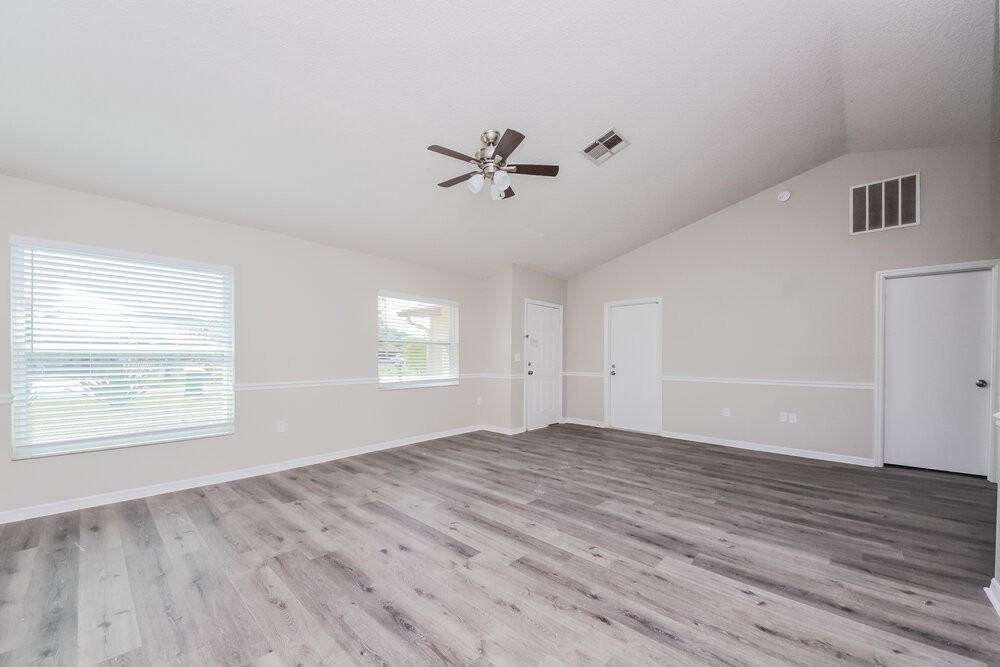 911 San Rafael Way - Photo 5 of 16