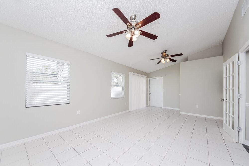 911 San Rafael Way - Photo 7 of 16