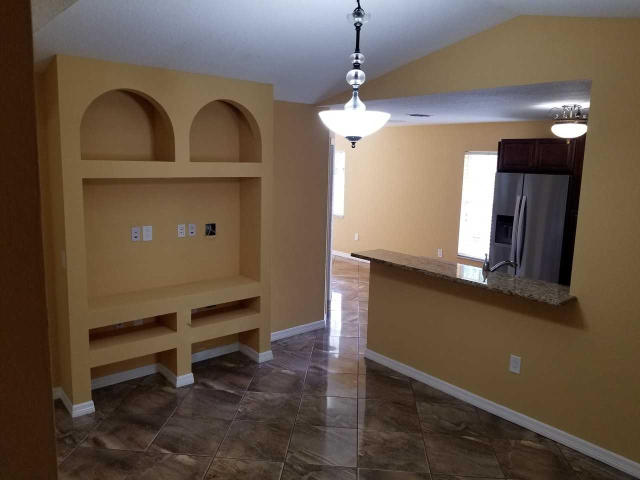 4713 4th Ave E #1 - Photo 5 of 50