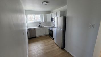 featured image of 9 Connaught Ave #8