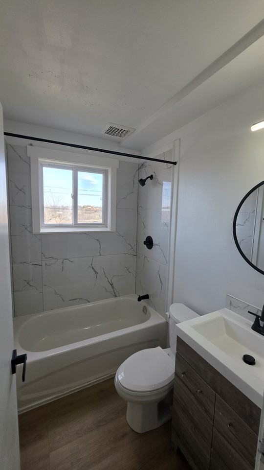 9 Connaught Ave #8 - Photo 2 of 10