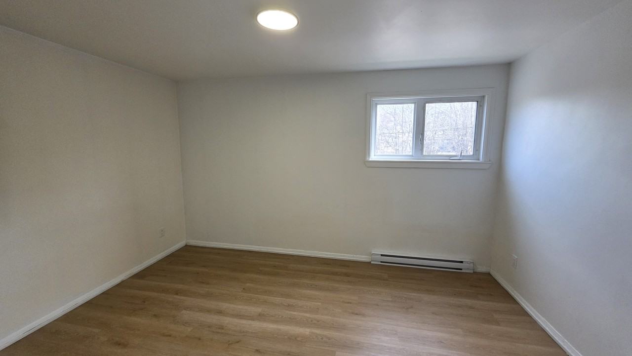 9 Connaught Ave #8 - Photo 5 of 10