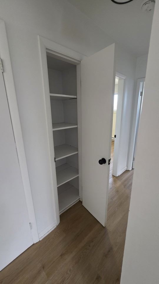 9 Connaught Ave #8 - Photo 6 of 10