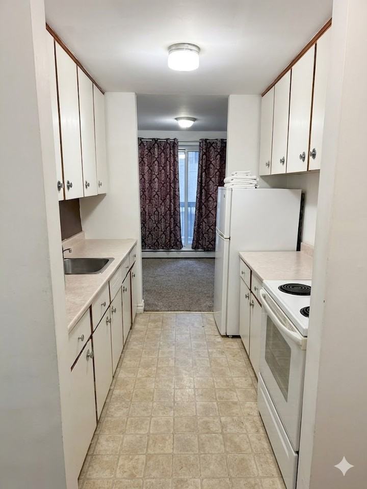 47 Park St #4 - Photo 6 of 10
