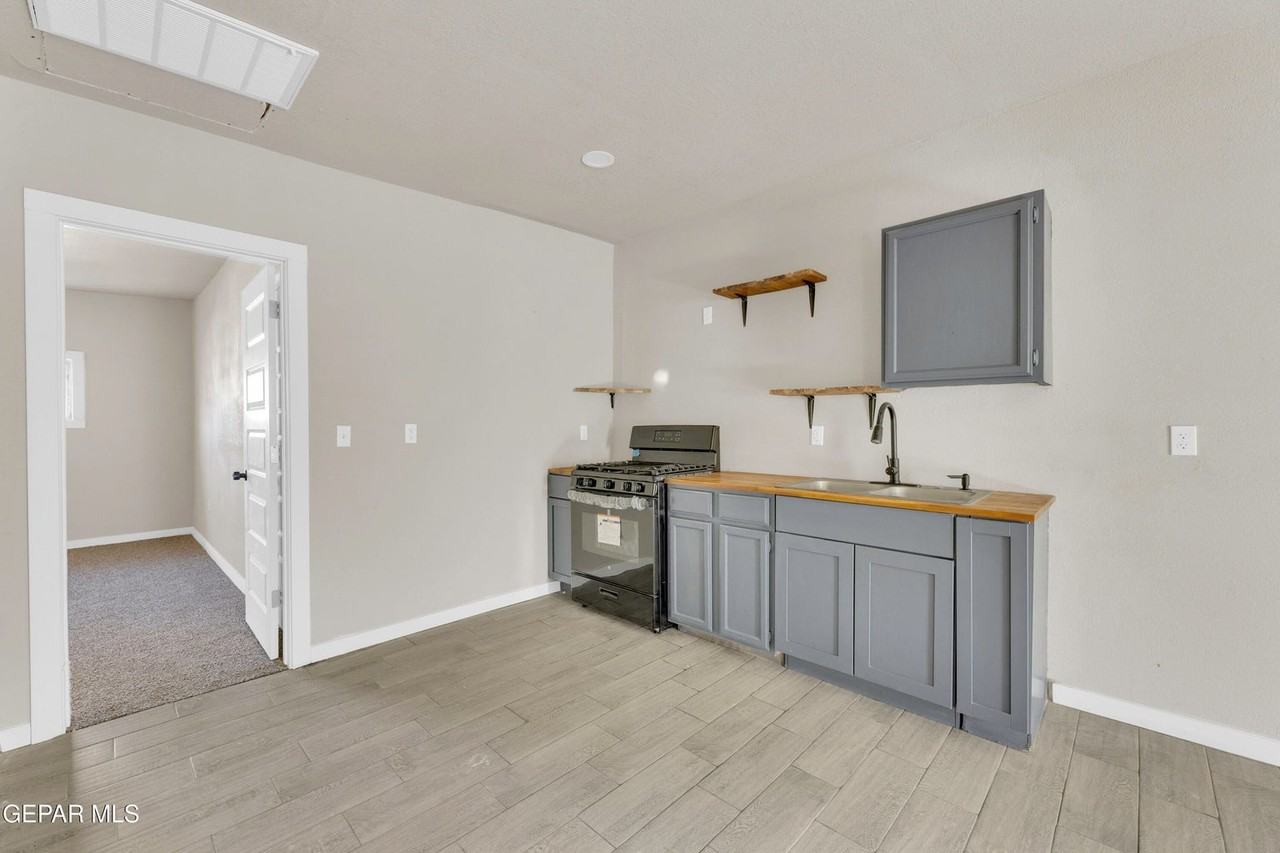 8827 Mount Elbert Drive - 4Unit 1 #4 - Photo 7 of 11