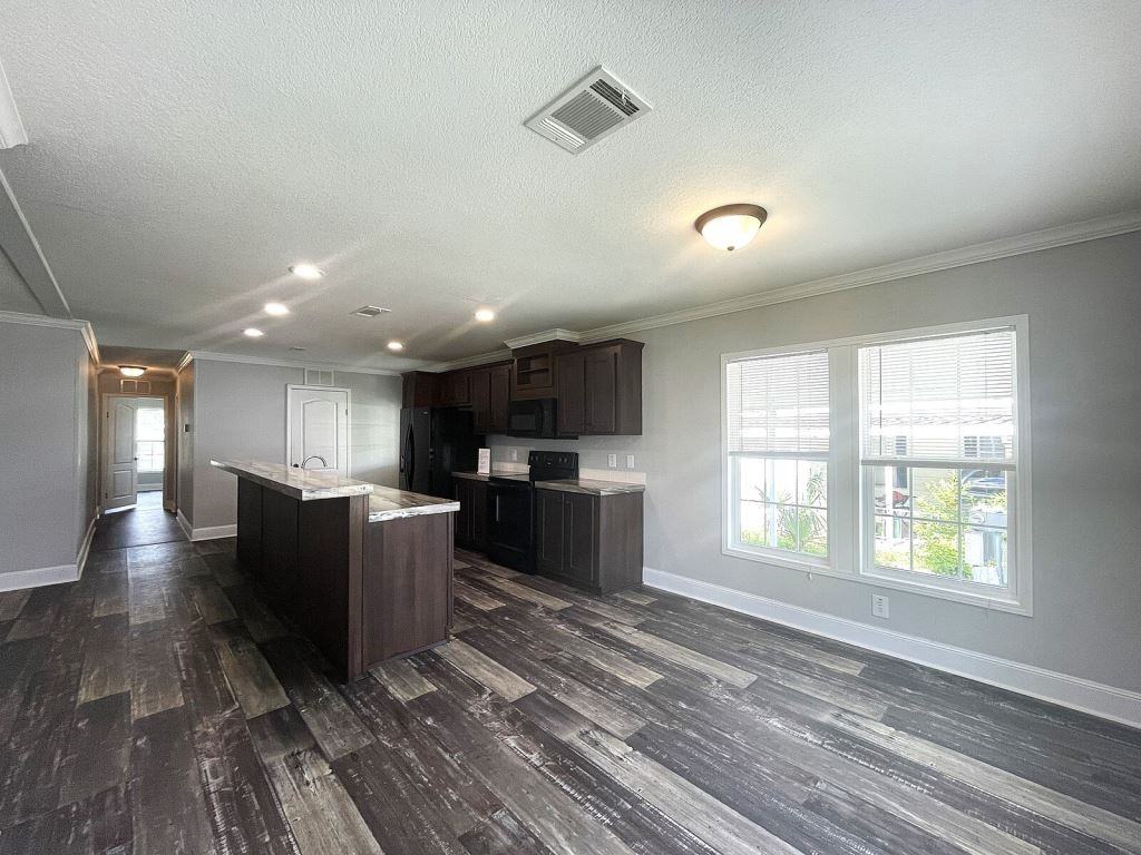36116 Plum Ave - Photo 5 of 33