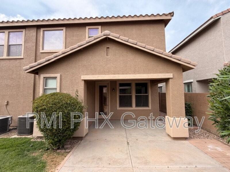 3339 E Tulsa St - Photo 2 of 16