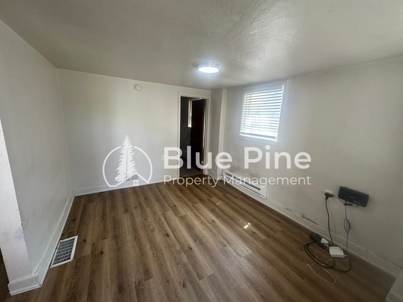 427 S Boulevard - Photo 4 of 6