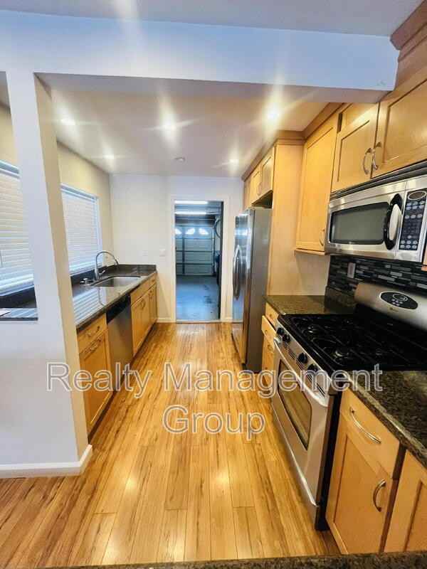 1477 Saddle Way - Photo 7 of 21