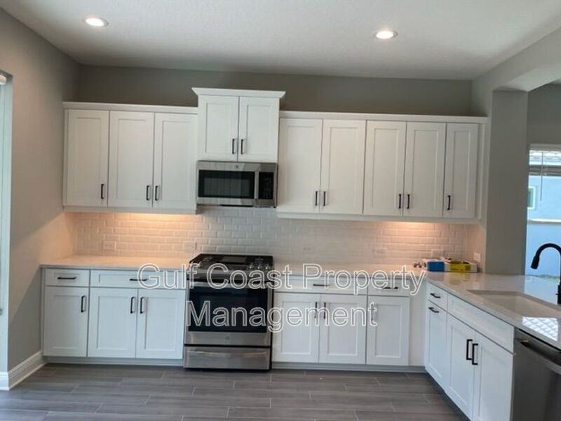 2620 Star Apple Way - Photo 6 of 18