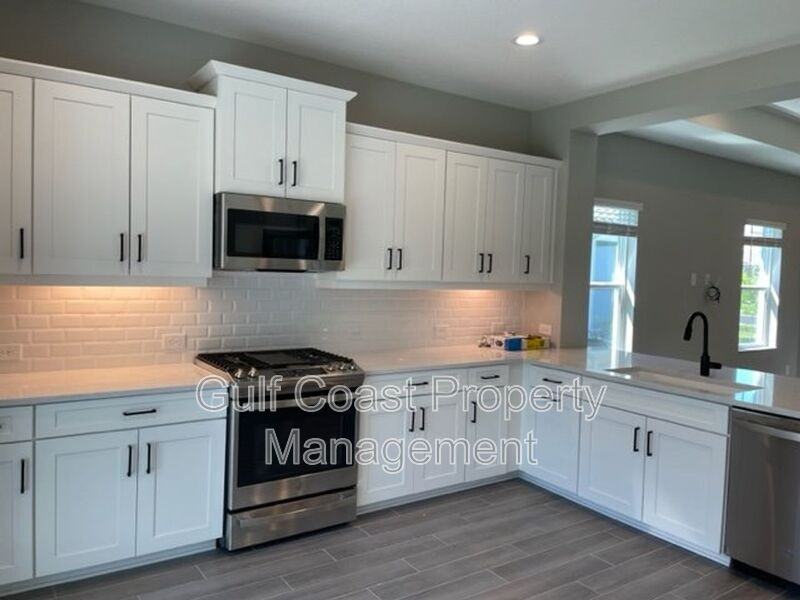 2620 Star Apple Way - Photo 7 of 18
