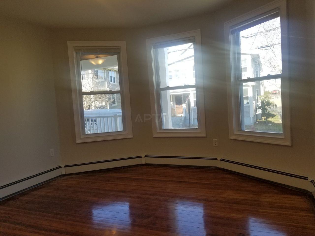 47 Fremont St #2 - Photo 3 of 17