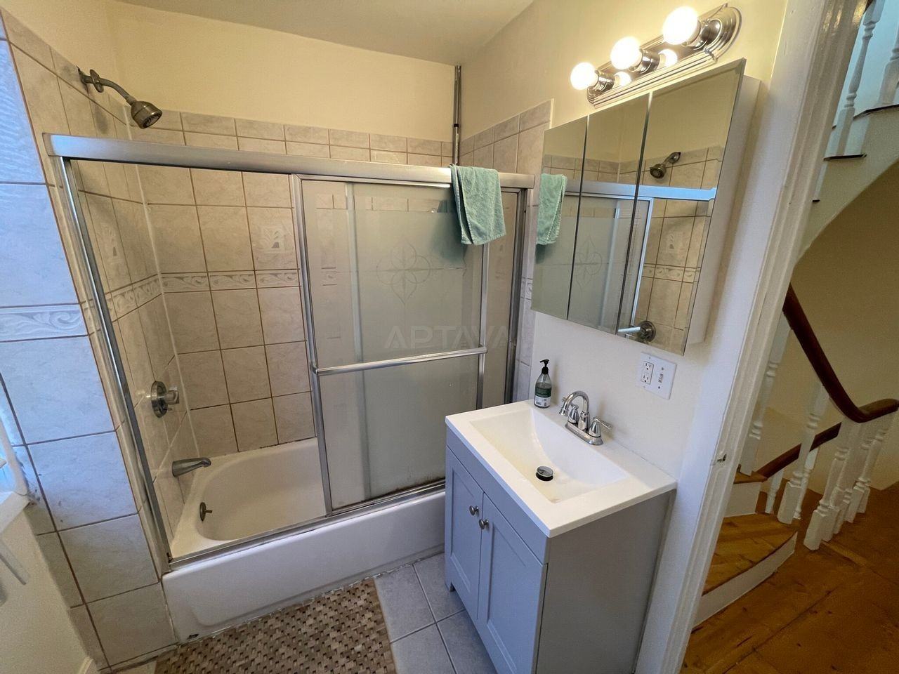 25 Mount Vernon St - Photo 6 of 15