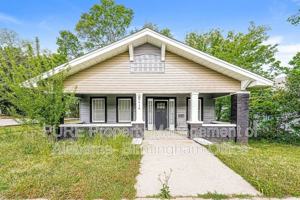 featured image of 8416 Division Ave