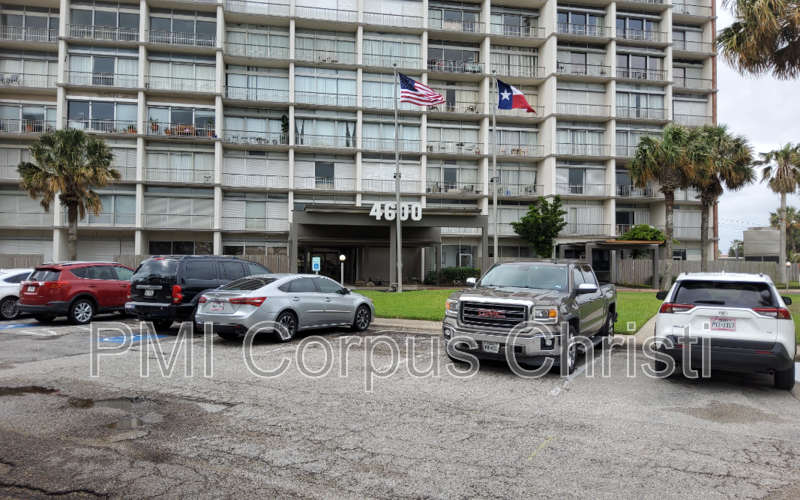 4600 Ocean Dr #903